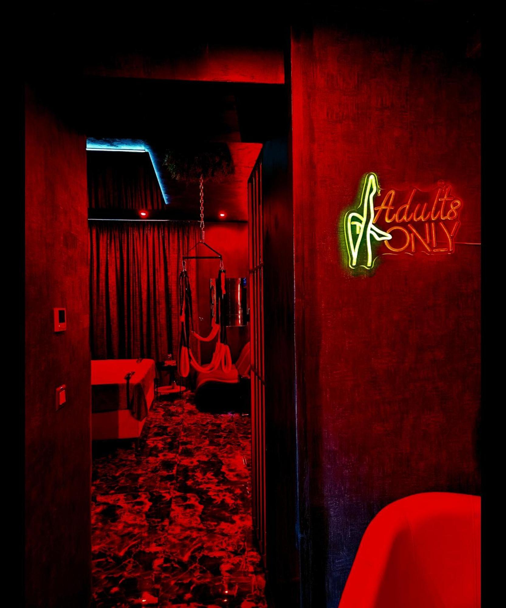 Love Room Bucarest Esterno foto