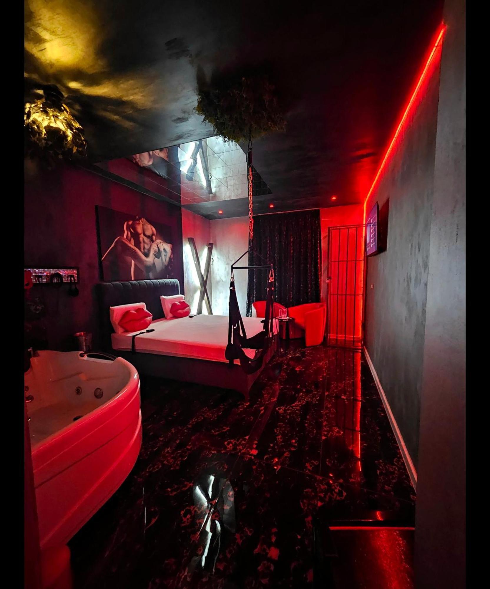 Love Room Bucarest Esterno foto