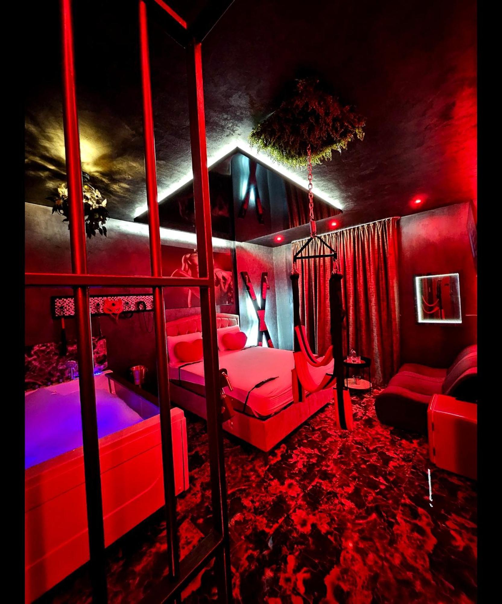 Love Room Bucarest Esterno foto